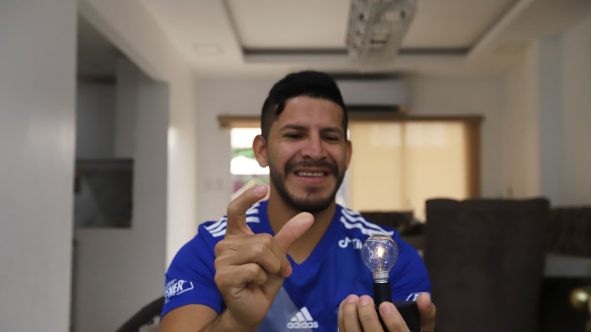 Christian Cruz, marcapunta de Emelec, enciende sus ilusiones de títulos con el Bombillo.