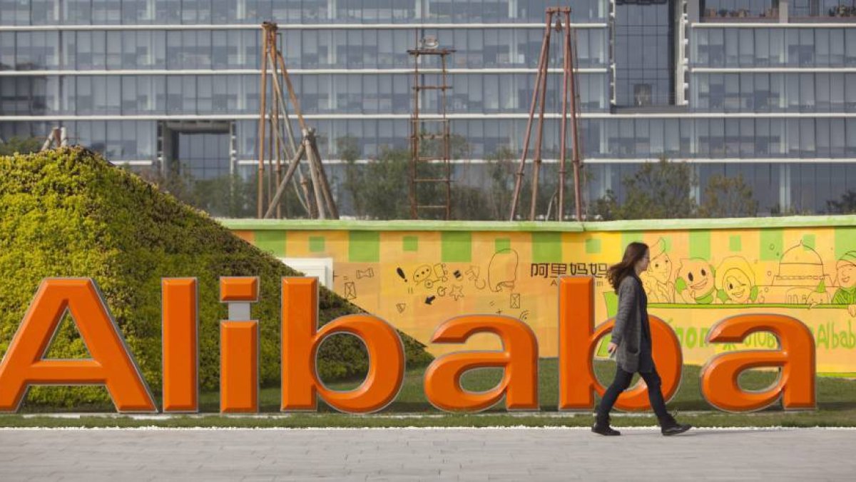 Alibaba continúa en el podio del comercio electrónico en China.