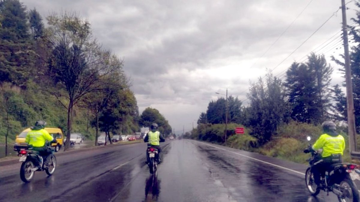 Hecho. Los agentes de la AMT circularán en motocicletas a 50 kilómetros para que los conductores los sigan.