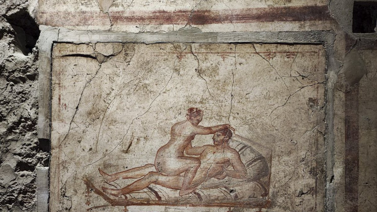 Uno de los frescos de la Casa de los Vettii, una de las domus mejor conservadas de la urbe romana de Pompeya.