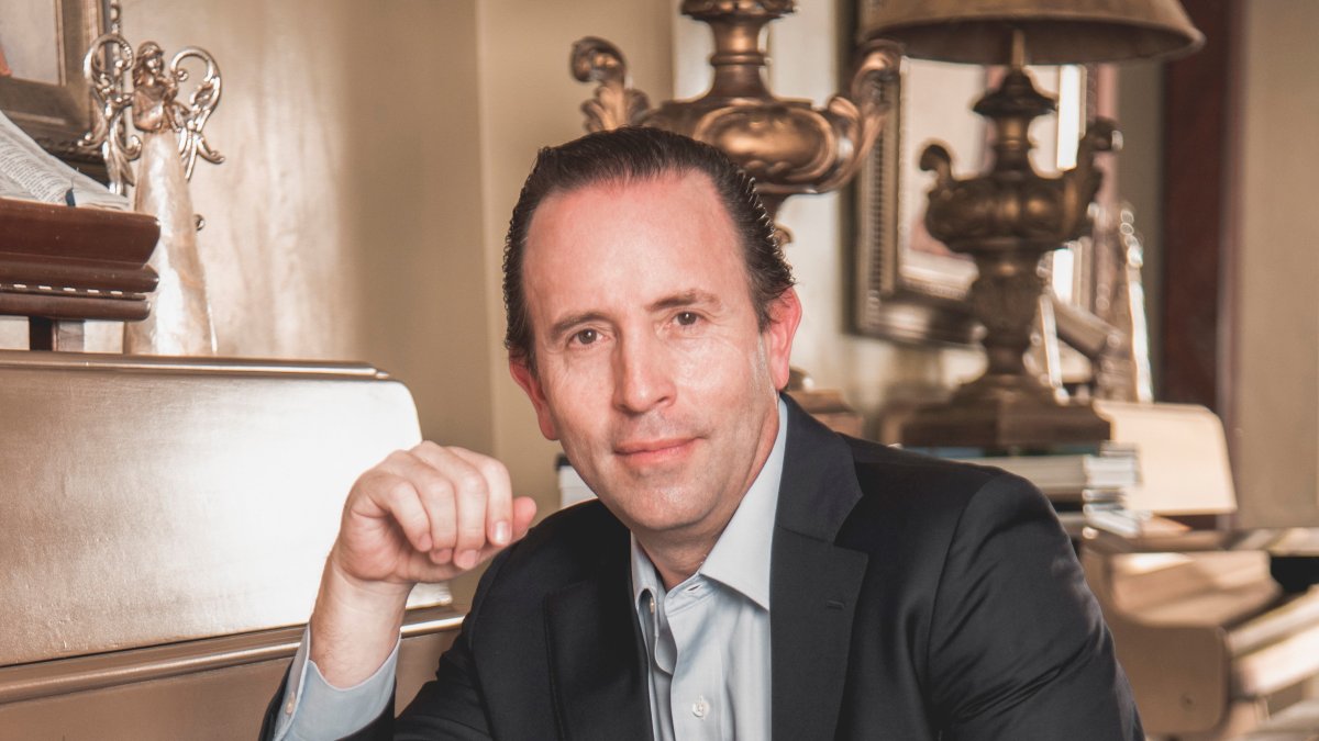 Patricio Alarcón afirma que Quito está destruída y ese fue el motivo del porqué se lanzó como candidato a la alcaldía de la capital.