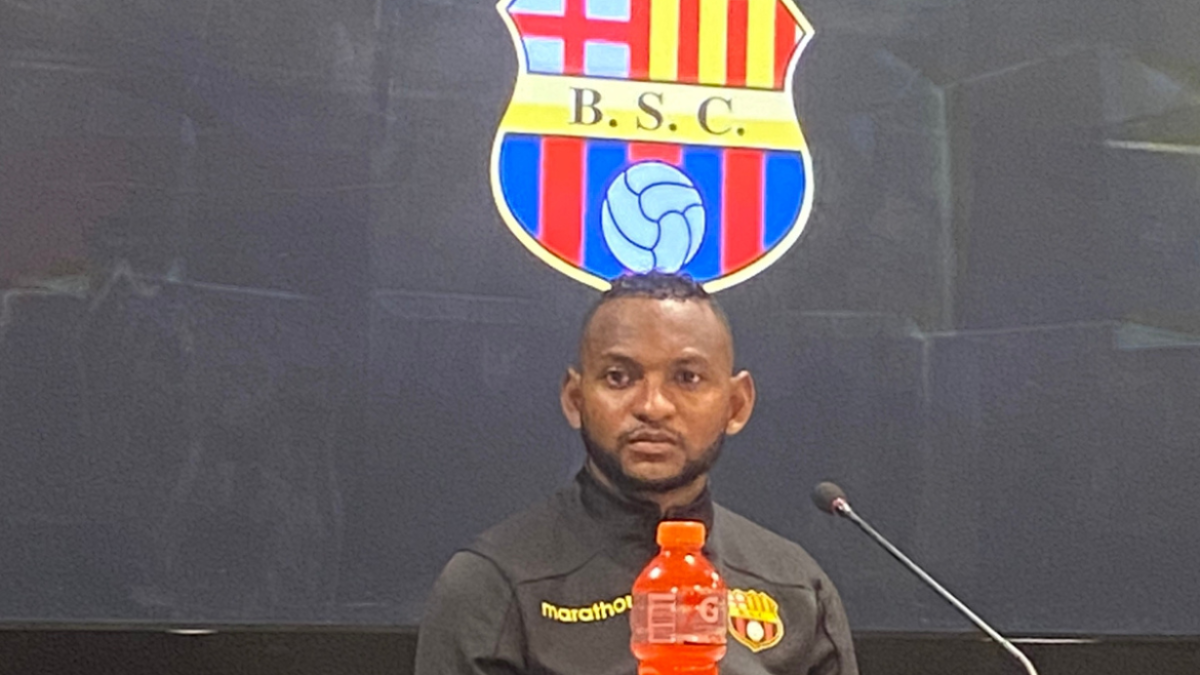 Arce tiene 29 años, llega a Barcelona por un año y jugará con el número 88.