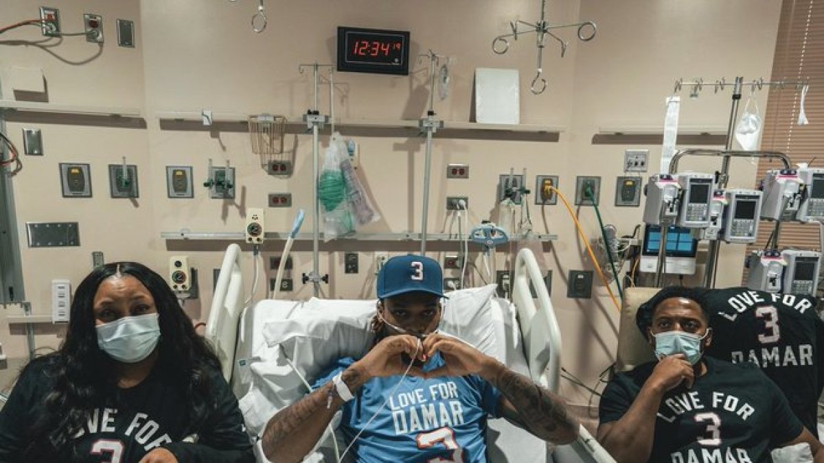 El jugador de 24 años salió de condición crítica en la que se encontraba por cuatro días.