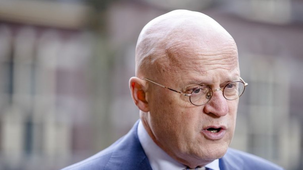 El exministro de Justicia de Países Bajos Ferd Grapperhaus, sufre amenazas.