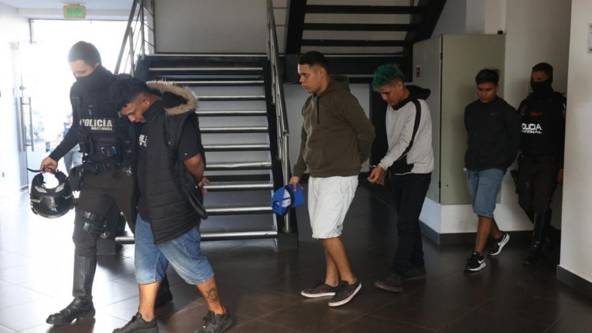 Los detenidos fueron puestos a orden de las autoridades.