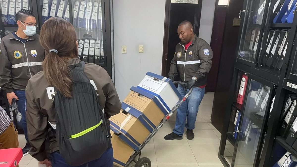 Acción. El operativo se realizó con la autorización de un juez.