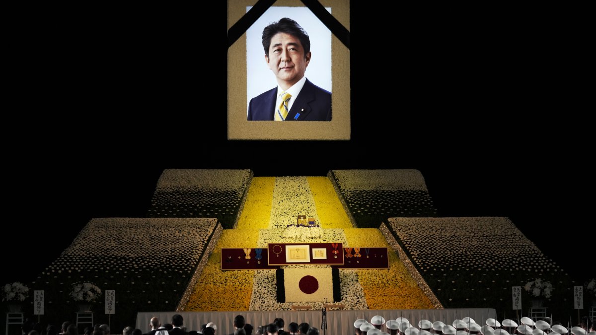 Funeral de estado del ex primer ministro japonés Shinzo Abe en el Nippon Budokan en Tokio, el 27 de septiembre de 2022. 