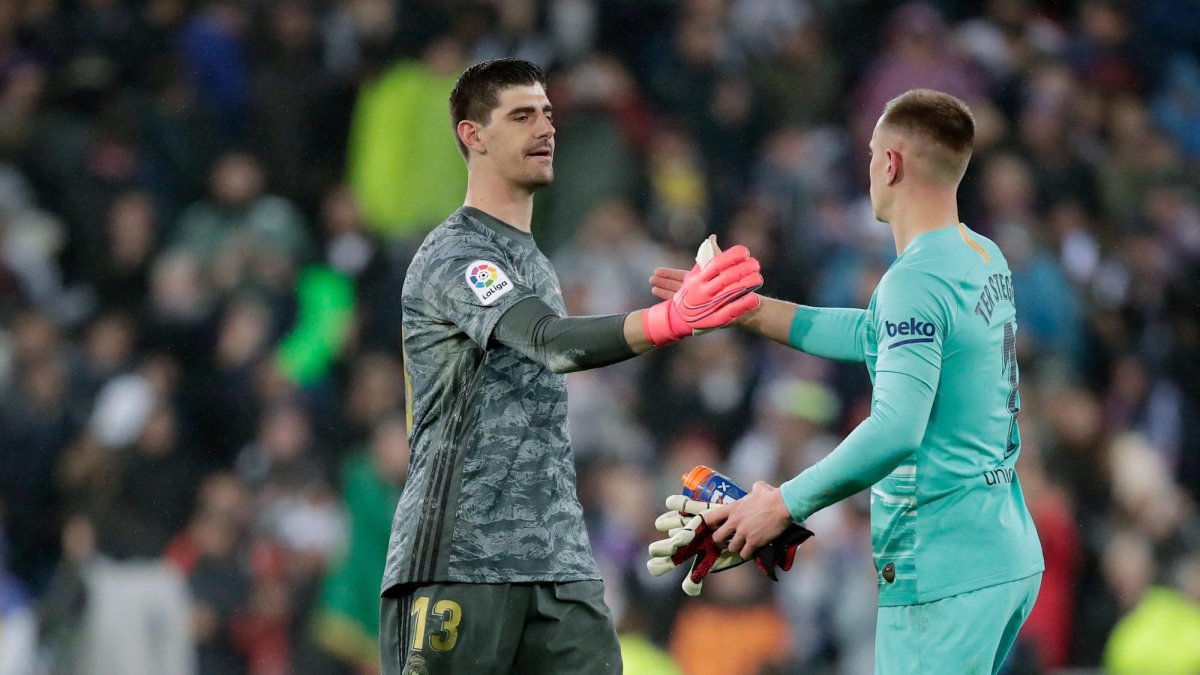 Courtois (i) y Ter Stegen durante uno de los compromisos de la Liga Santander.