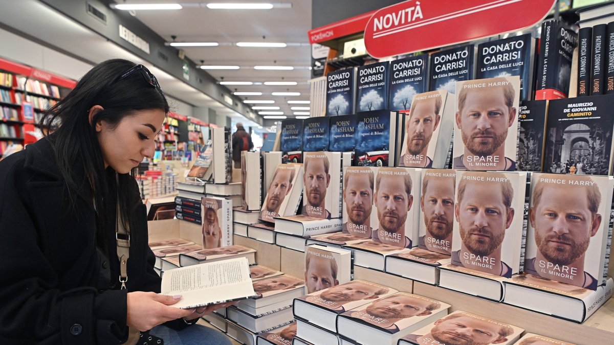 El libro del príncipe ha sido un éxito de ventas.