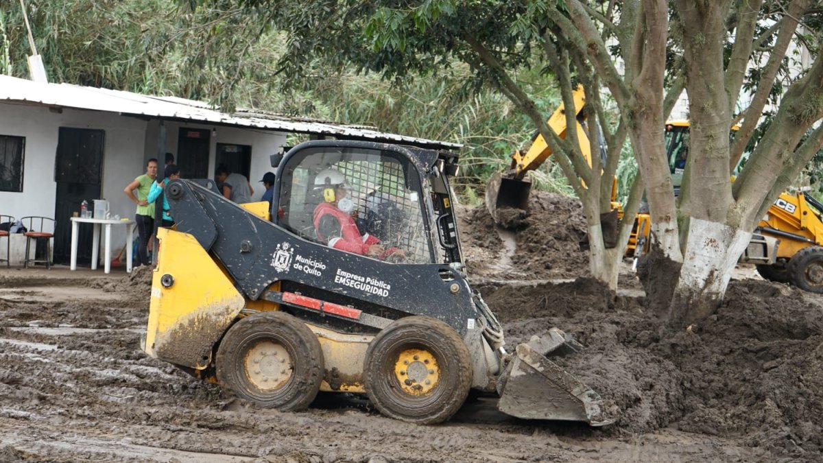 Según el cuerpo de Bomberos, el problema se habría originado en el colector de la quebrada Bello Horizonte