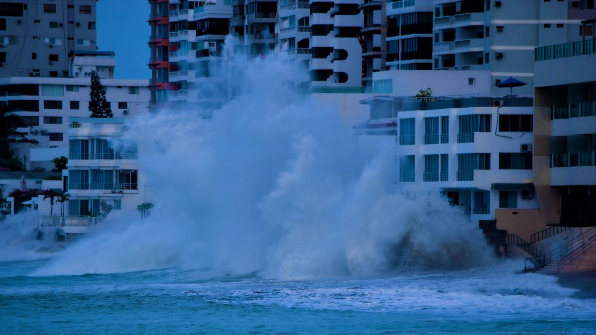 Altura. Según Inocar, las olas podrían tener una altura de 2 y 2,5 metros.