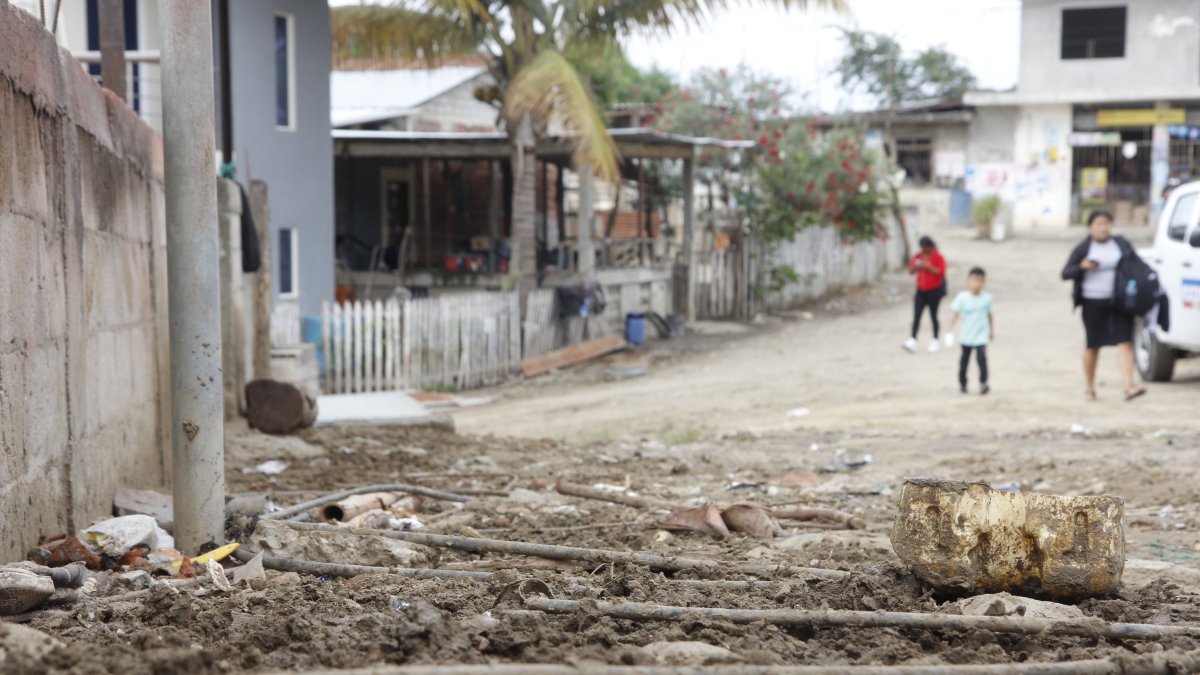 Safando. El barrio Las Peñas del recinto Safando es una muestra de la falta de atención que viven por años sus habitantes.