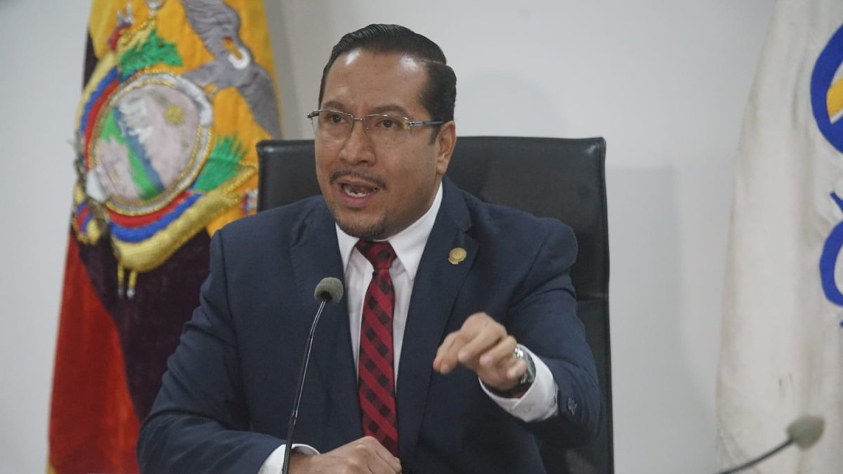 Hernán Ulloa, presidente del Consejo de Participación Ciudadana y Control Social dio a conocer la acción legal en contra de los miembros de la Asamblea Legislativa