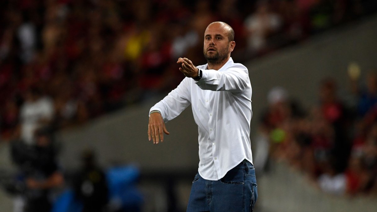 Miguel Ángel Ramírez se baja de la pelea por dirigir a la Tricolor.