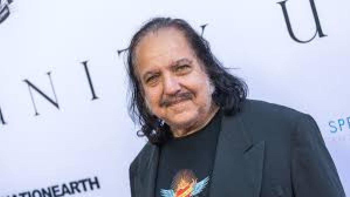 Ron Jeremy espera ser trasladado a un hospital público, pues no irá a la cárcel.