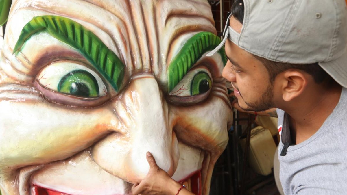 La cabeza de su Joker mide más de 2 metros de altura.