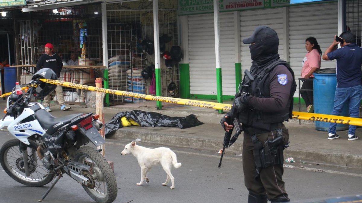 A día seguido, en esa zona del noroeste de la urbe porteña, motorizados que hacen fletes fueron asesinados. En total acribillaron a cuatro sujetos.