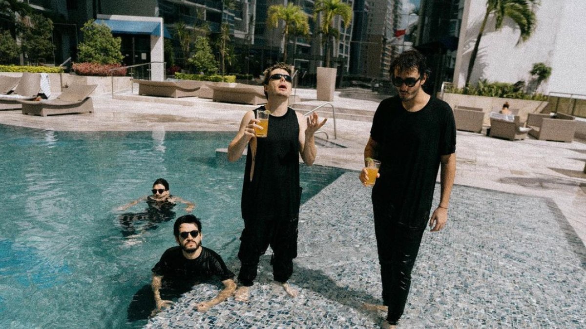 El video estrenado hace 20 horas tiene más de 300 mil visualizaciones.