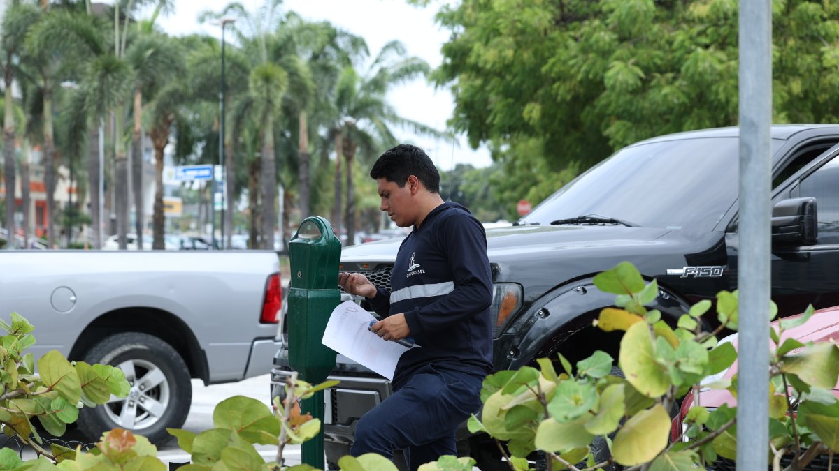 Samborondón. Según la Autoridad de Tránsito y Vigilancia, actualmente cuentan con 830 espacios tarifados.