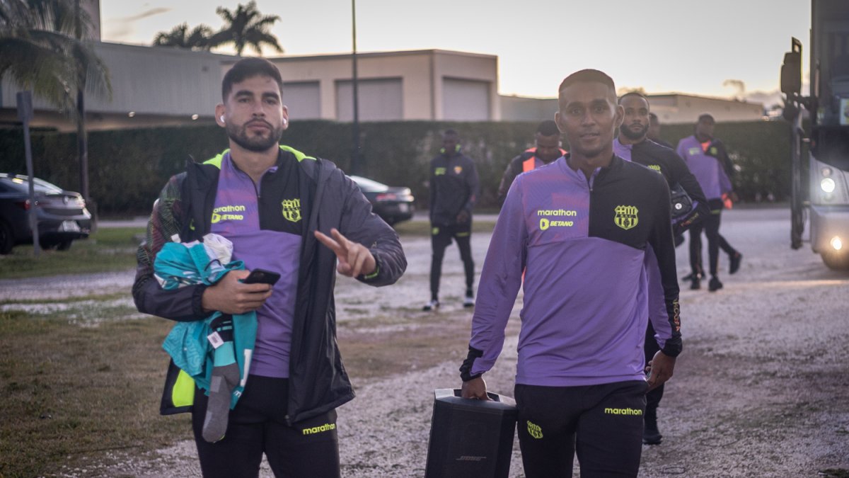 Los jugadores del Ídolo durante la jornada del viernes en Estados Unidos.