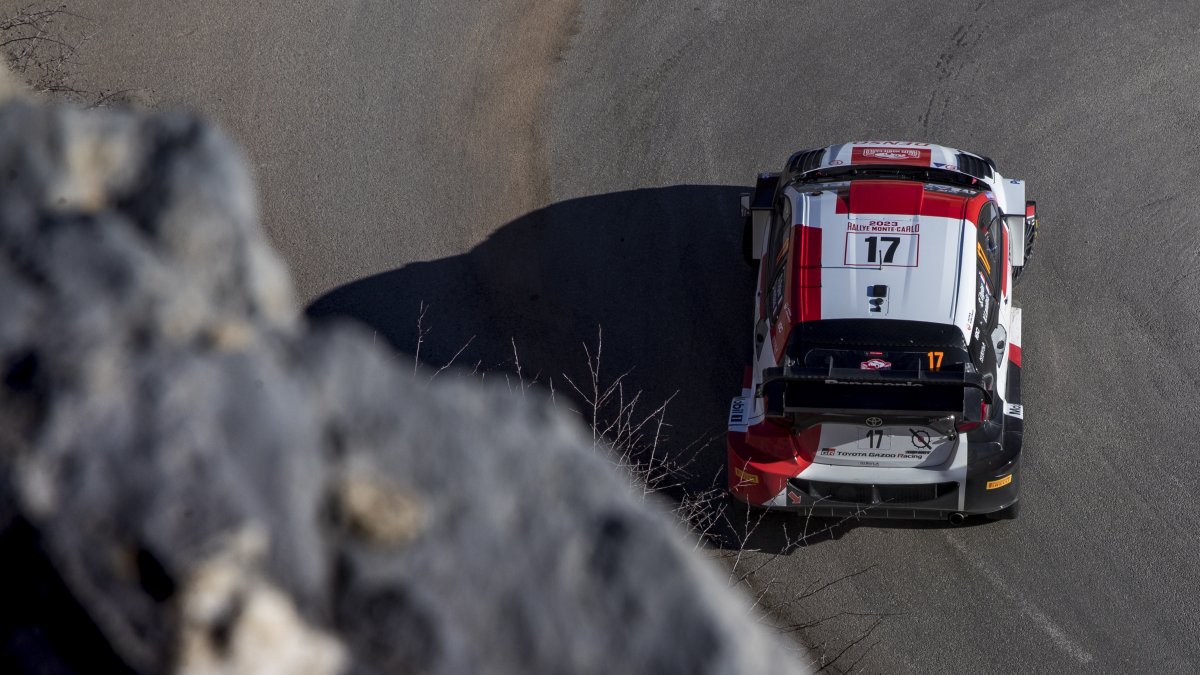 Sebastien Ogier tuvo una destacada actuación en el segundo día de competencias.