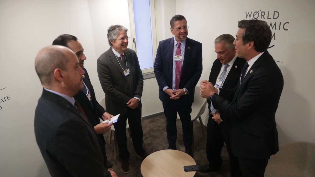 El primer mandatario, Guillermo Lasso, participa del Foro Económico Mundial de Davos (Suiza).