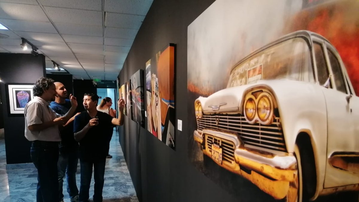 Arte. Las fotos a gran escala del artista Phillip Hall se pueden visitar hasta mediados de febrero.