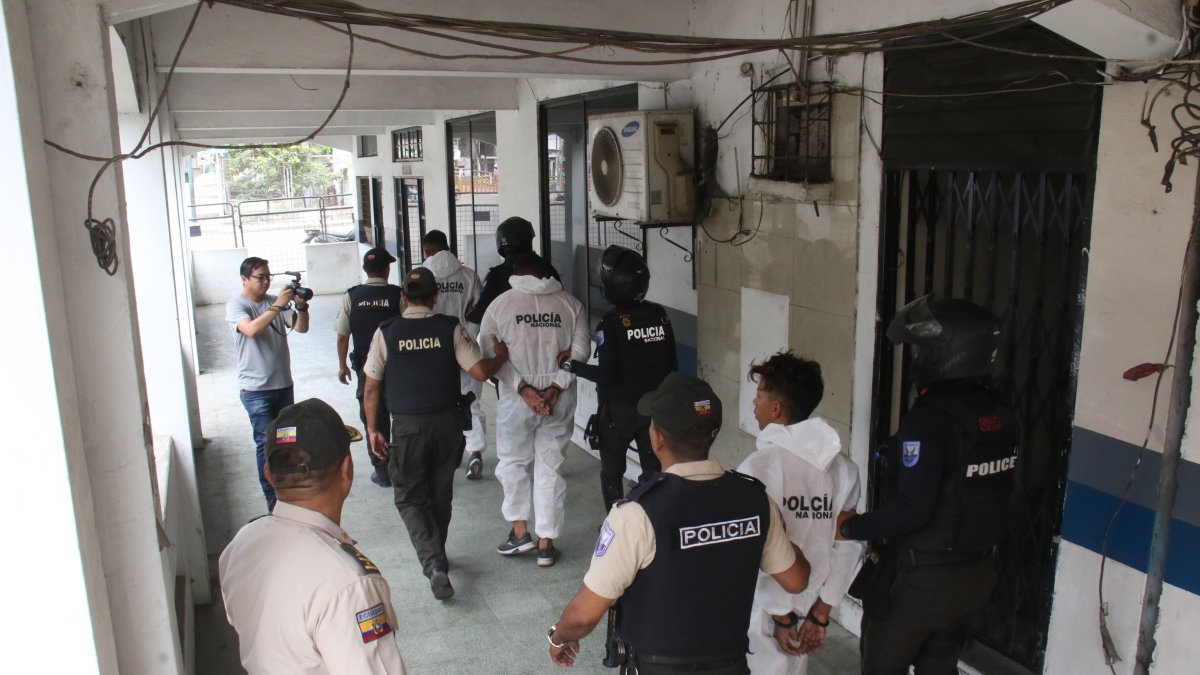 Los detenidos se encontraban en el Puerto Principal. Luego de sus capturas fueron trasladados hacia Milagro, en donde se espera que en las próximas horas se les realice la audiencia respectiva.
