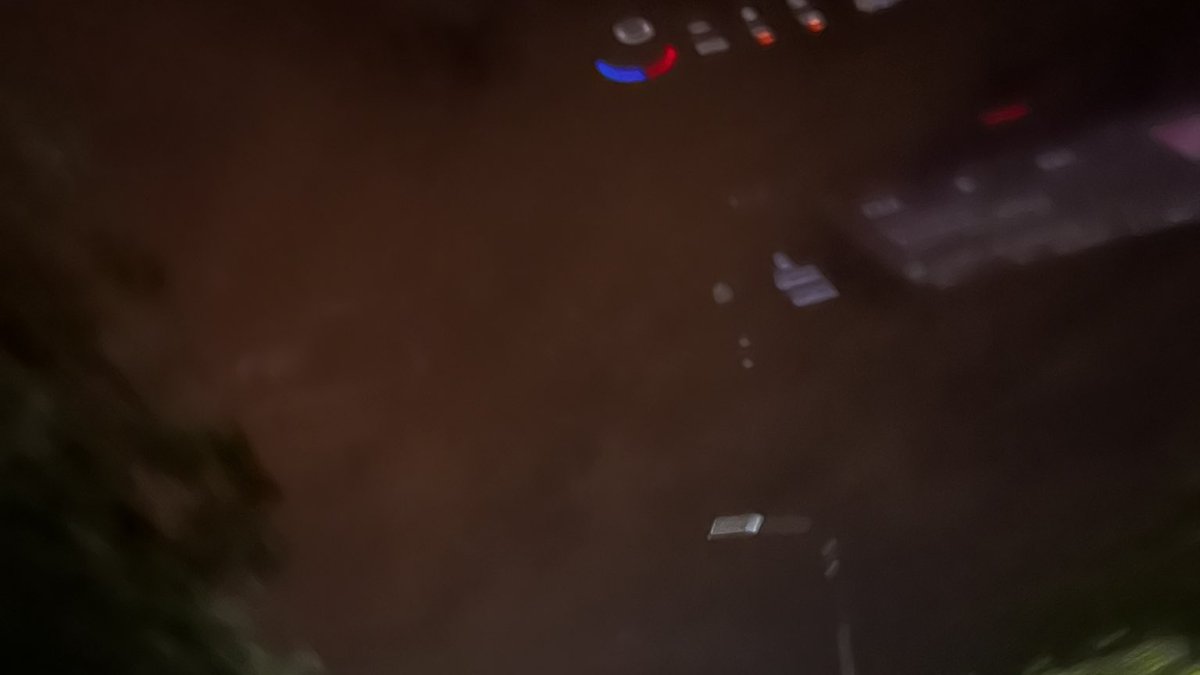 Ciudad Celesta queda con al menos 15 postes de luz sin funcionar de acuerdo a moradores.