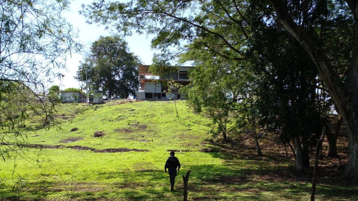 Escena del crimen. En la imagen, el predio en el que residía Carlos Kada y donde fue ayer asesinado.