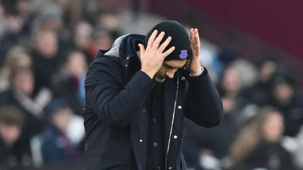 Franck Lampard, DT del Everton, sigue recibiendo críticas por sus malos resultados.