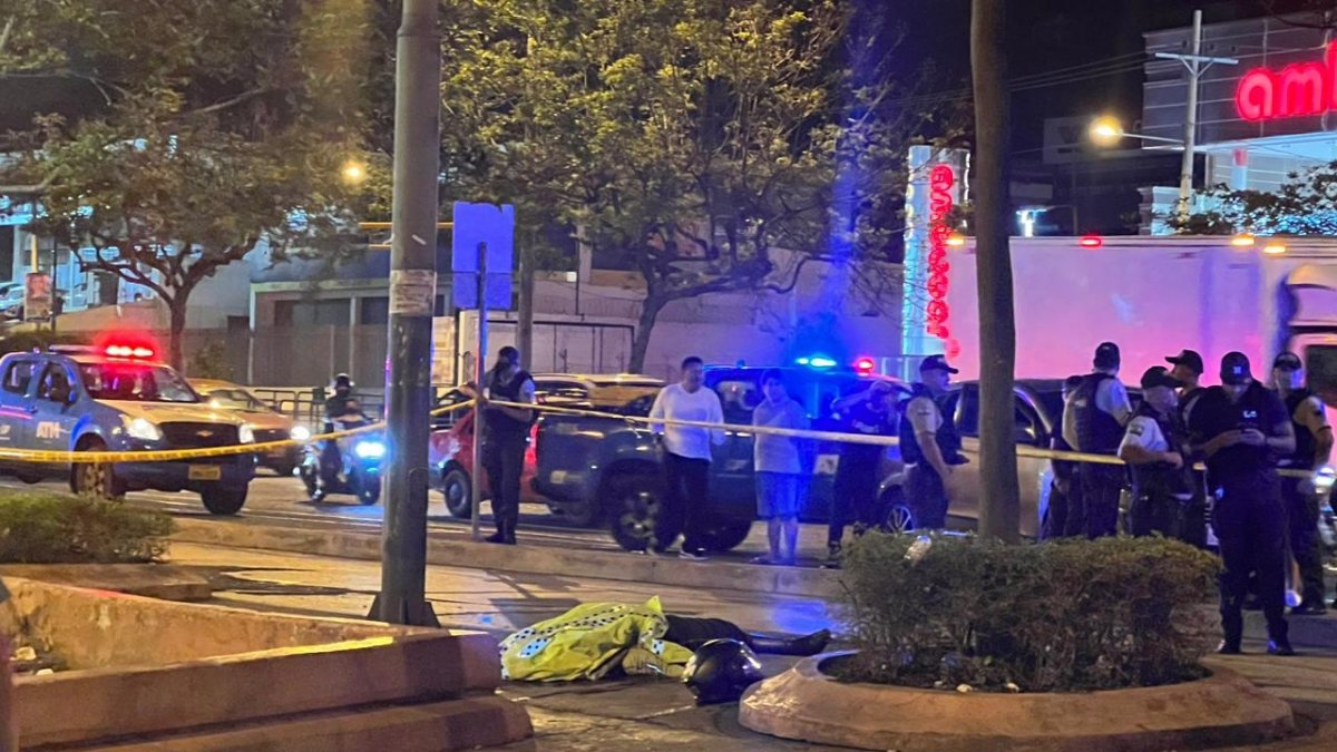 El acribillado recibió dos impactos de bala en la cabeza. La Policía Nacional manifestó que no se trataría de un robo.