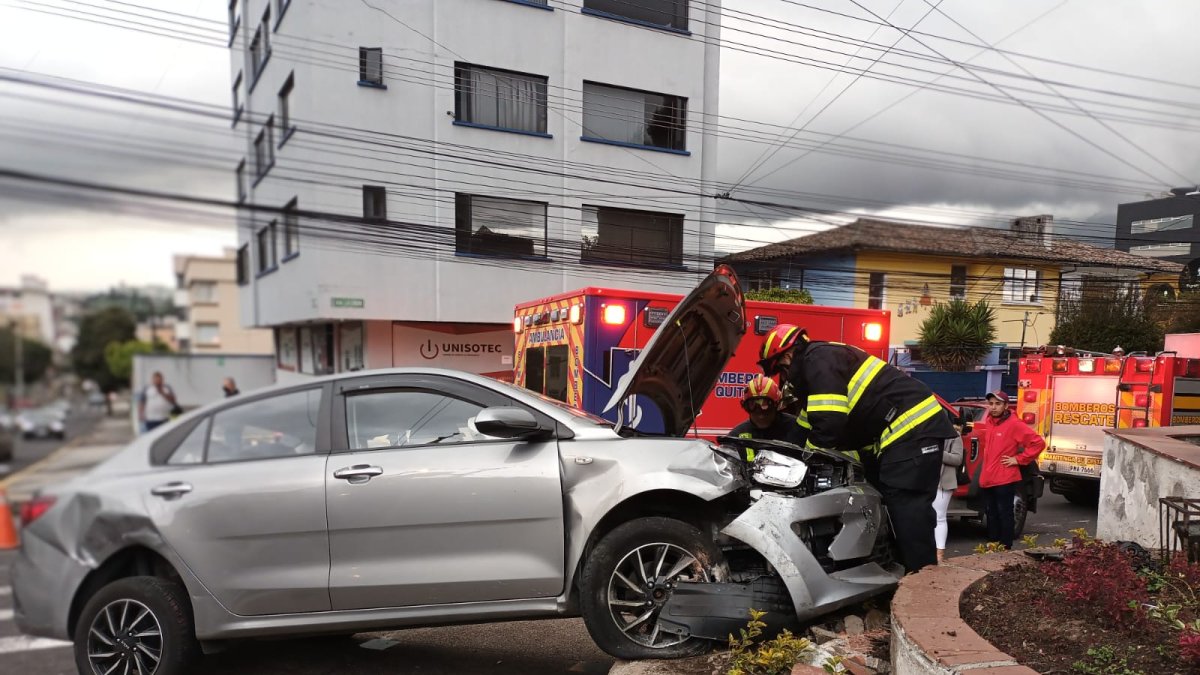 El irrespeto a la señales de tránsito generó un choque en el sector de La Floresta.