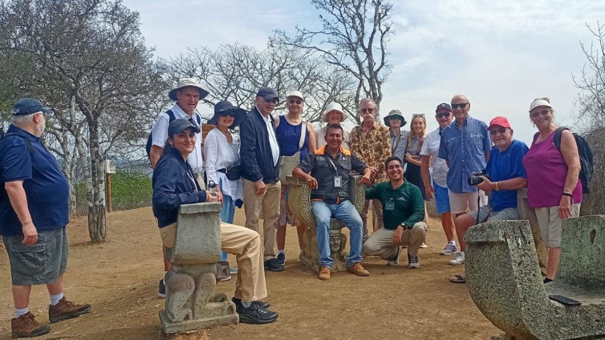 Actividad. Turistas recorren una de las áreas patrimoniales nacionales.