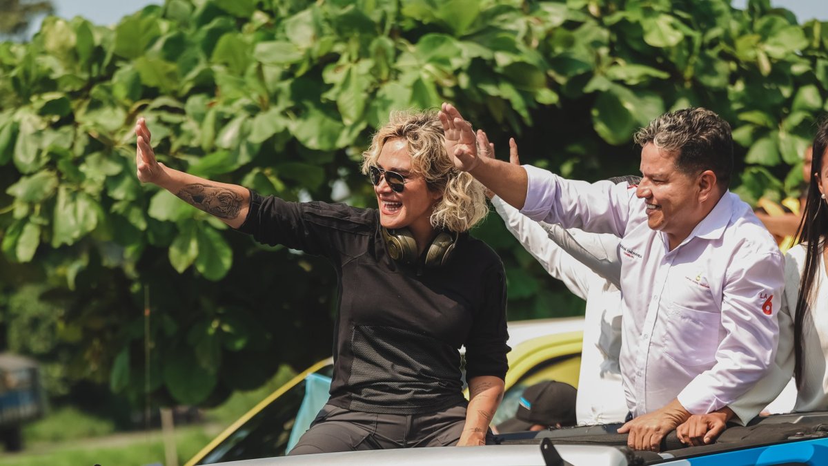 La alcaldesa estuvo ayer en la parroquia rural de Guayaquil, Tenguel. En ese lugar aún no hay agua potable ni alcantarillado