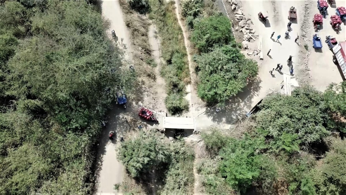 Pasos fronterizos ilegales en el sector de Huaquillas, en límites con Perú.