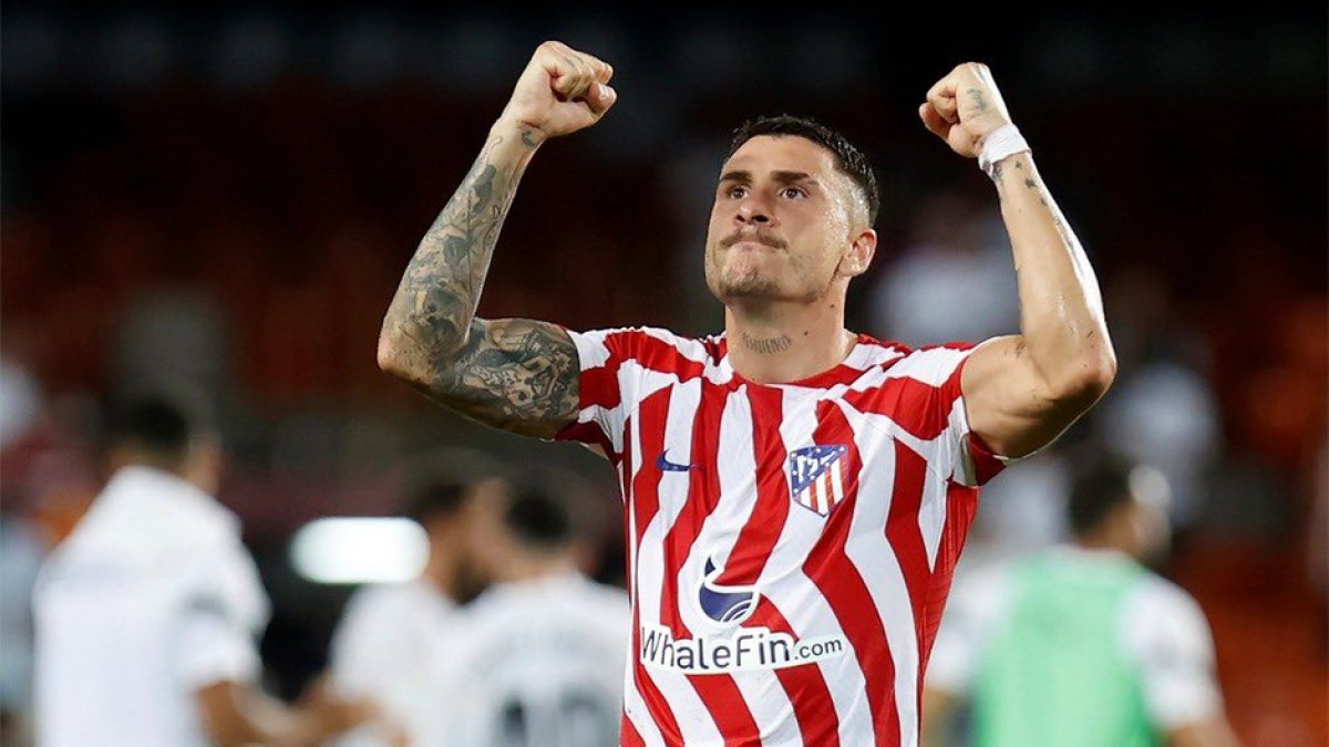 José María Giménez, defensa del Atlético de Madrid, volvió a las prácticas.