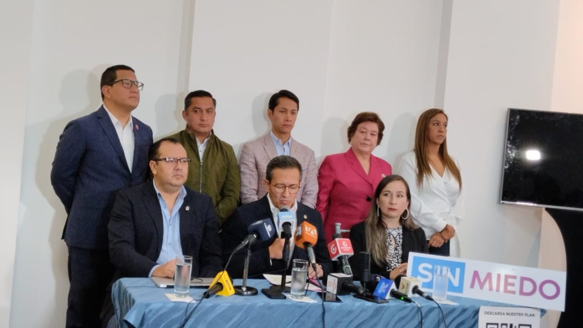 El candidato Pedro Freile denuncia a dos candidatos a la Alcaldía de Quito.