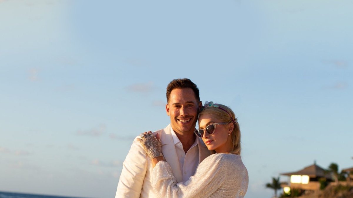 Junto a su esposo Carter Reum.