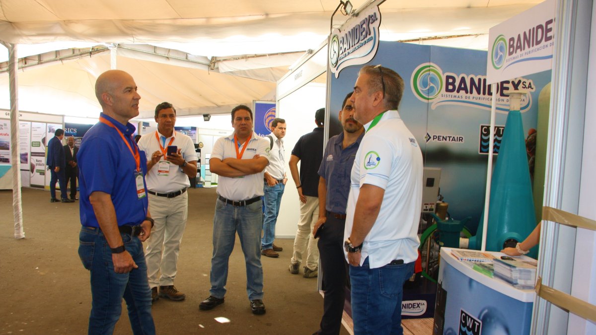 Salinas. Representantes del sector intercambian conocimientos sobre las tendencias del sector.