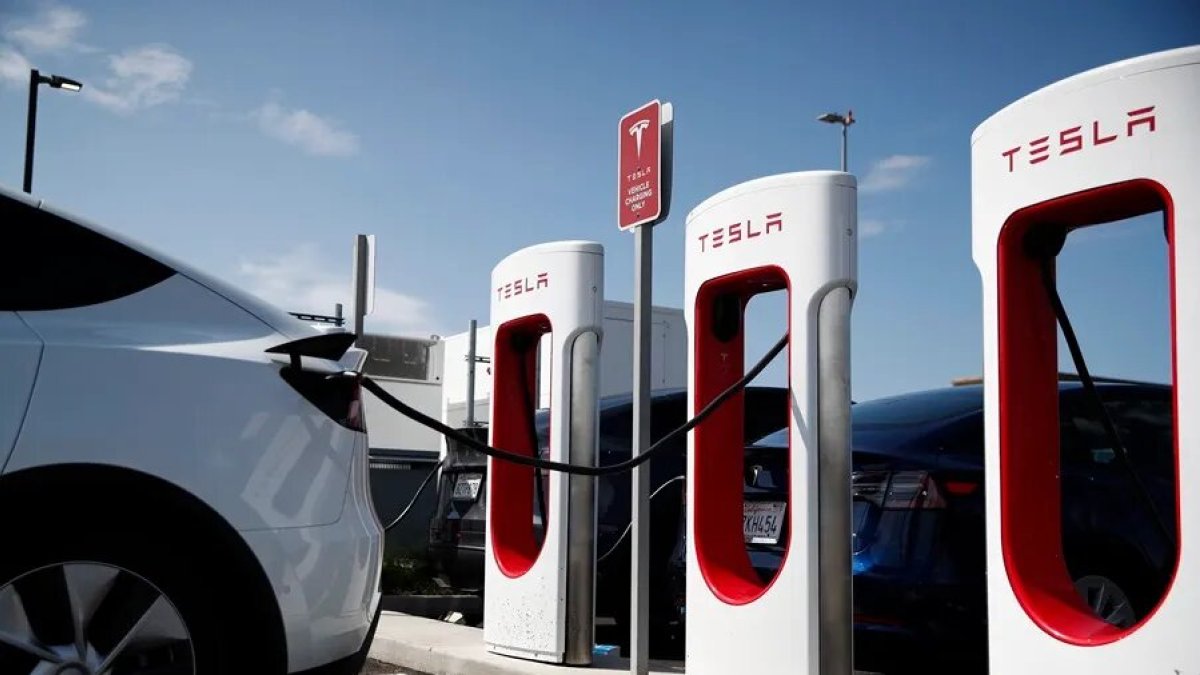 El año pasado, Tesla entregó 1.313.851 vehículos.