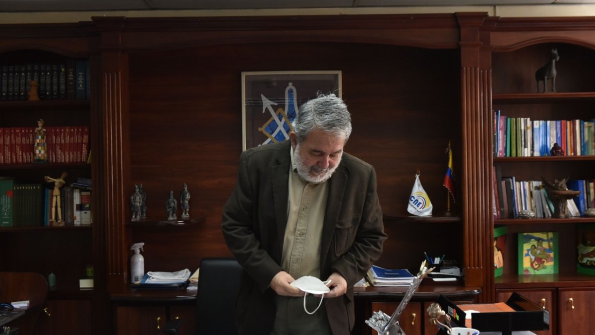 En mayo de 2022 se produjo la posesión de Luis Verdesoto como secretario Anticorrupción.