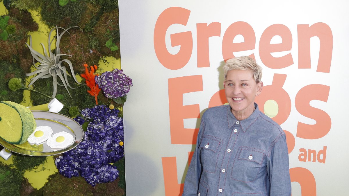 Ellen Lee DeGeneres  actriz y presentadora de televisión estadounidense.