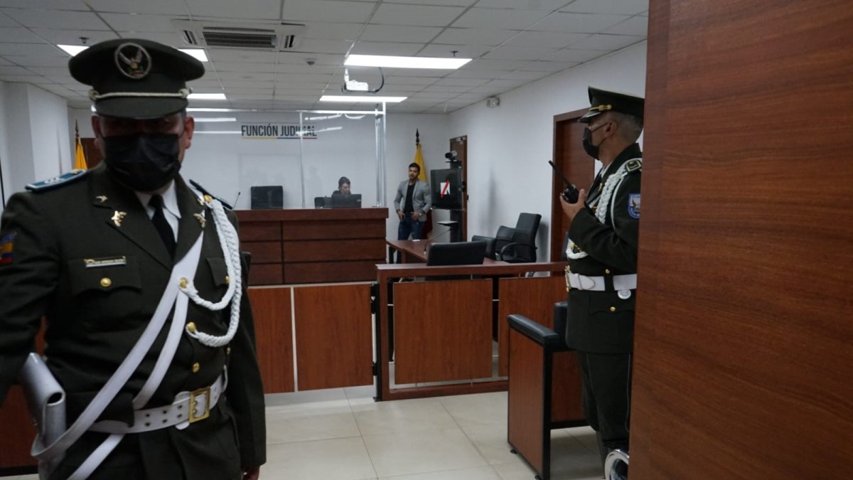 Diligencia. El exvicepresidente asistió de forma virtual a la audiencia que apunta a la unificación de penas y prelibertad.