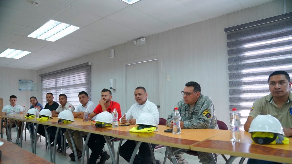 Reunión.- Los delegados de Centroamérica que visita el Terminal Portuario de Guayaquil.