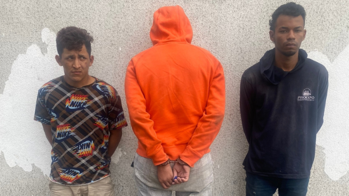 Entre los aprehendidos se encuentra un menor de edad.