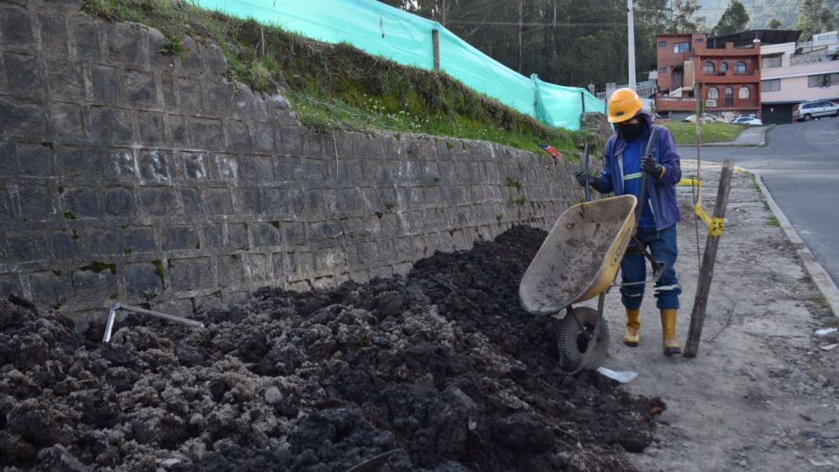 Trabajos. La intervención en las zonas afectadas se ha mantenido en estos doce meses.