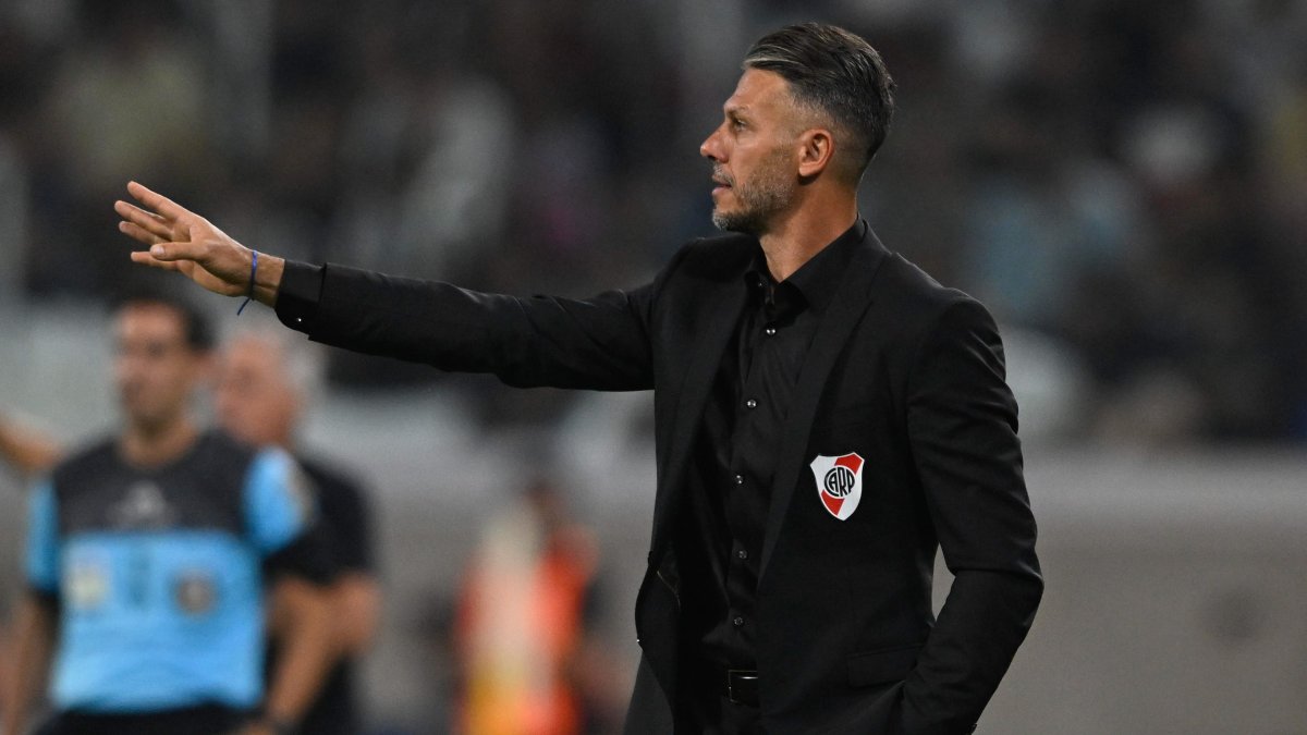 Martín Demichelis, entrenador de River Plate, dirigió su primer partido oficial con los de la banda roja.