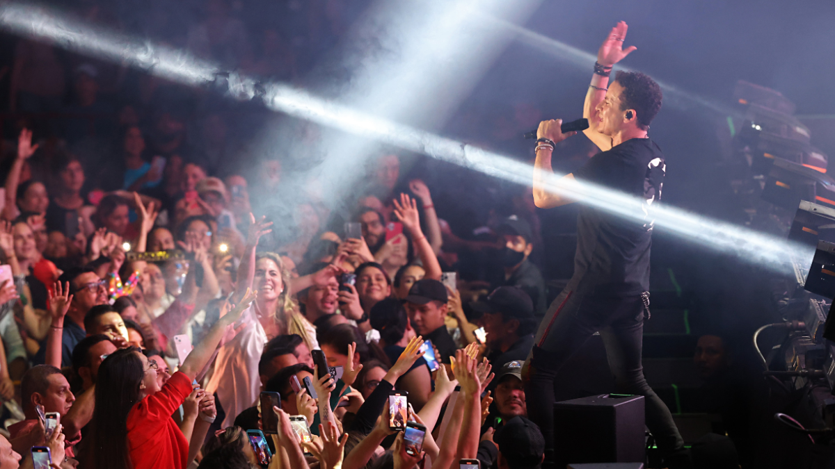 Fonseca tuvo contacto directo con su público.