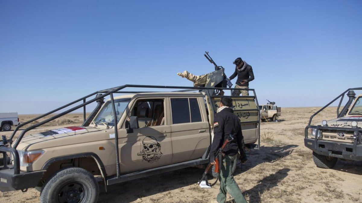La primera acción tuvo lugar  contra un convoy formado por seis camiones refrigerados